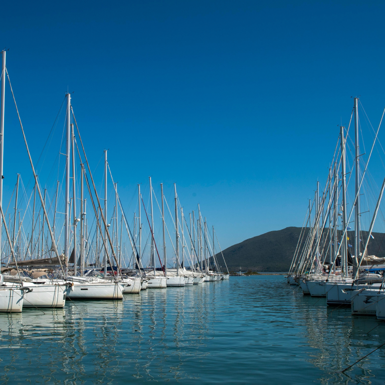 Boat Day Essentials Checklist: Everything You Need for a Relaxed Day on the Water